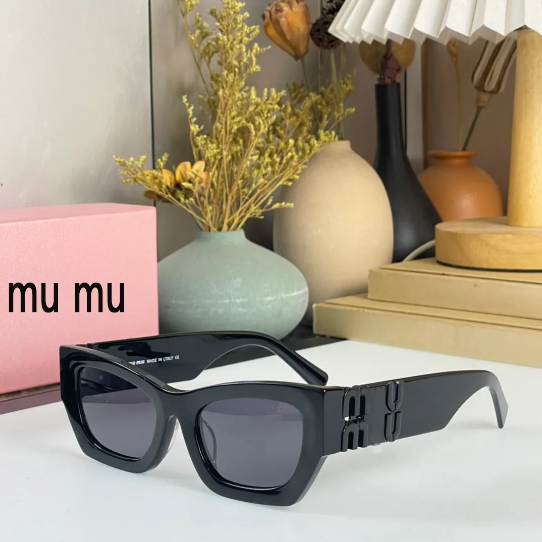 MuuMu Fashion For kids Classic Italian square frame glasses high quality PC sheet classic luxury cat eye sunglasses Z260305