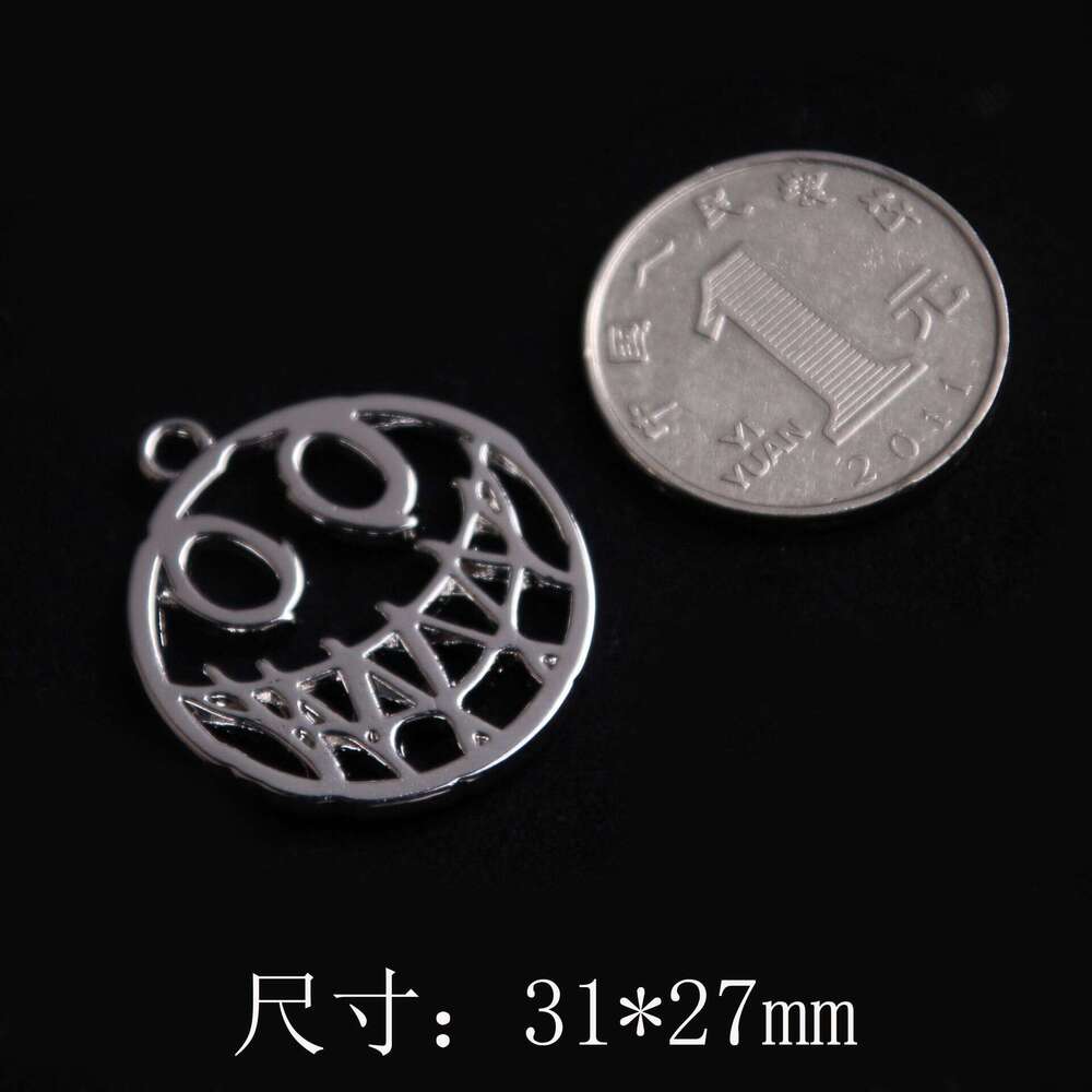 Korean version of devil smig face hip-hop necklace trampoe versatile couple sweater chain women's simple student pendant accessories trendy men