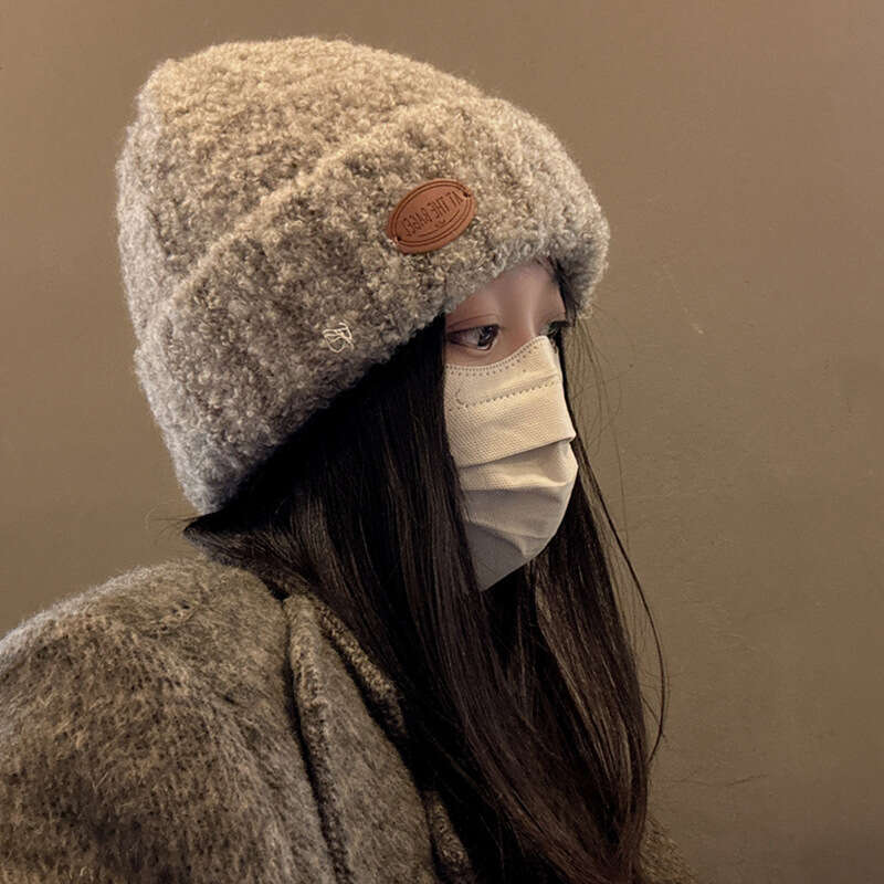 Knitted yarn for women in autumn and winter, Korean fashion trend brand, warm label, solid color, cold hat with a head cover