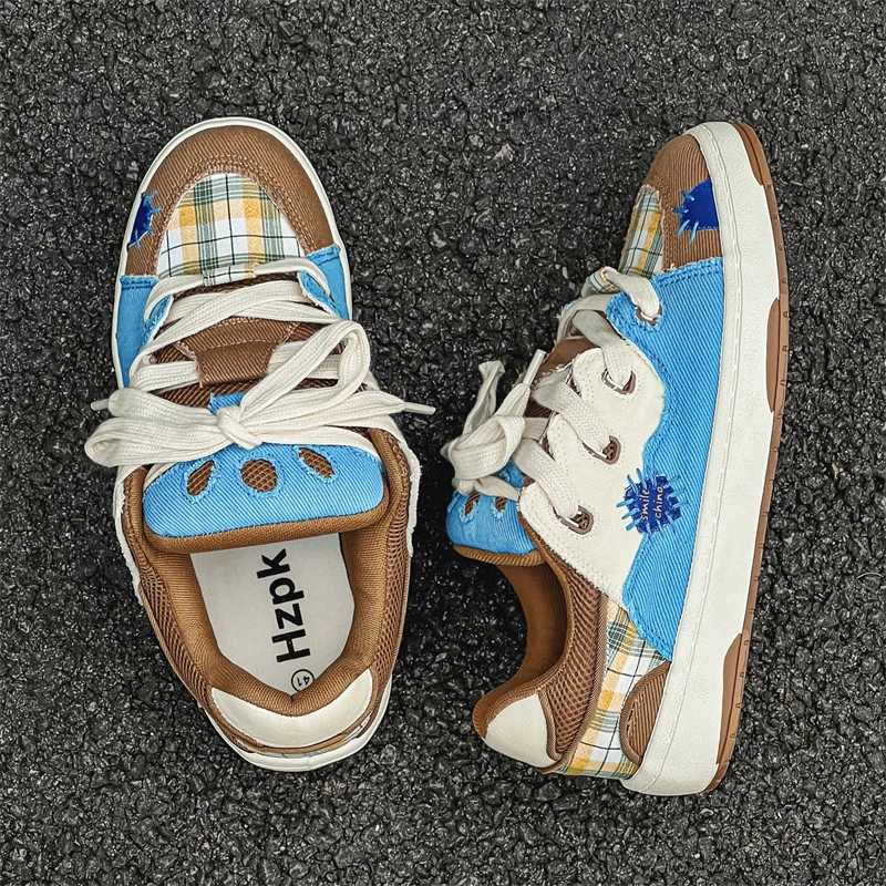 2024 Hot Selling Youth Cricket Shoe Grassland Outdoor Breathable Casual Shoe Student Canvas Shoes Wens Thick Sole Sports Shoe Y250318