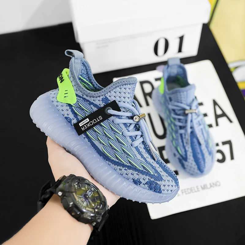 New Young CHIldrens Sports Shoes for Boys and Girls Casual Shoes for CHIldren Breathable Flight Knitted CoaCHIng Lightweight Sole Running ShoesXJ25031