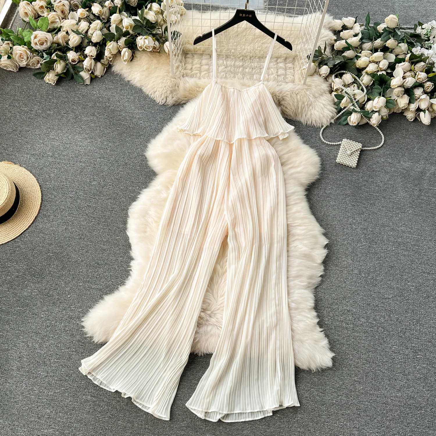 Casual jumpsuit without back thin jumpsuit womens one-piece beach pleated tight fitting suit X250318