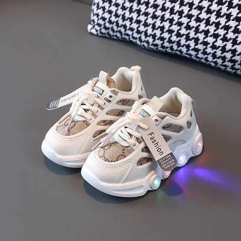 Sports shoes childrens fashion LED light shoes letter woven mesh breathable 1-6 year old luminous shoes casual sports shoes boys shoesXJ250318