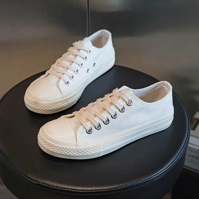 Mens classic canvas shoes childrens solid color high top sports shoes soft shoes anti slip lace casual walking board shoes Y250318