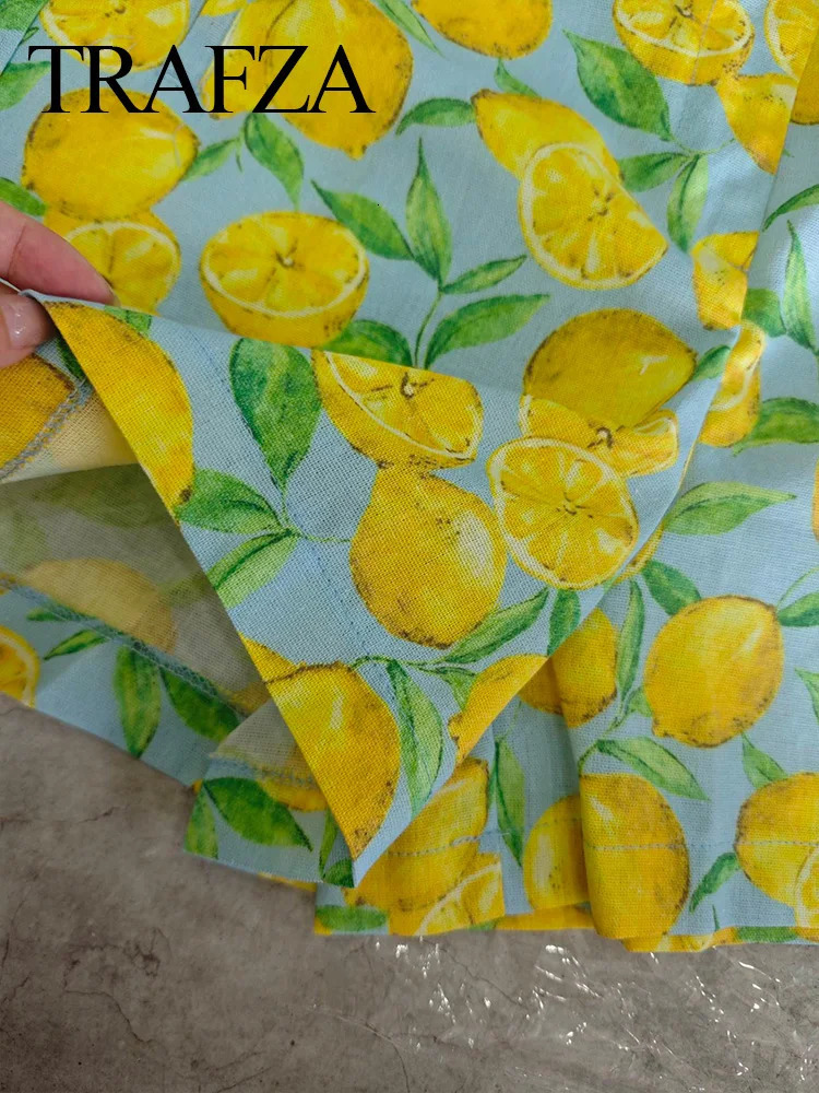 TRAFZA Women Yellow Lemon Print Casual Shorts Y2k Woman Fashion Summer High Waist Zipper Slim Shorts For Beach Party 250318