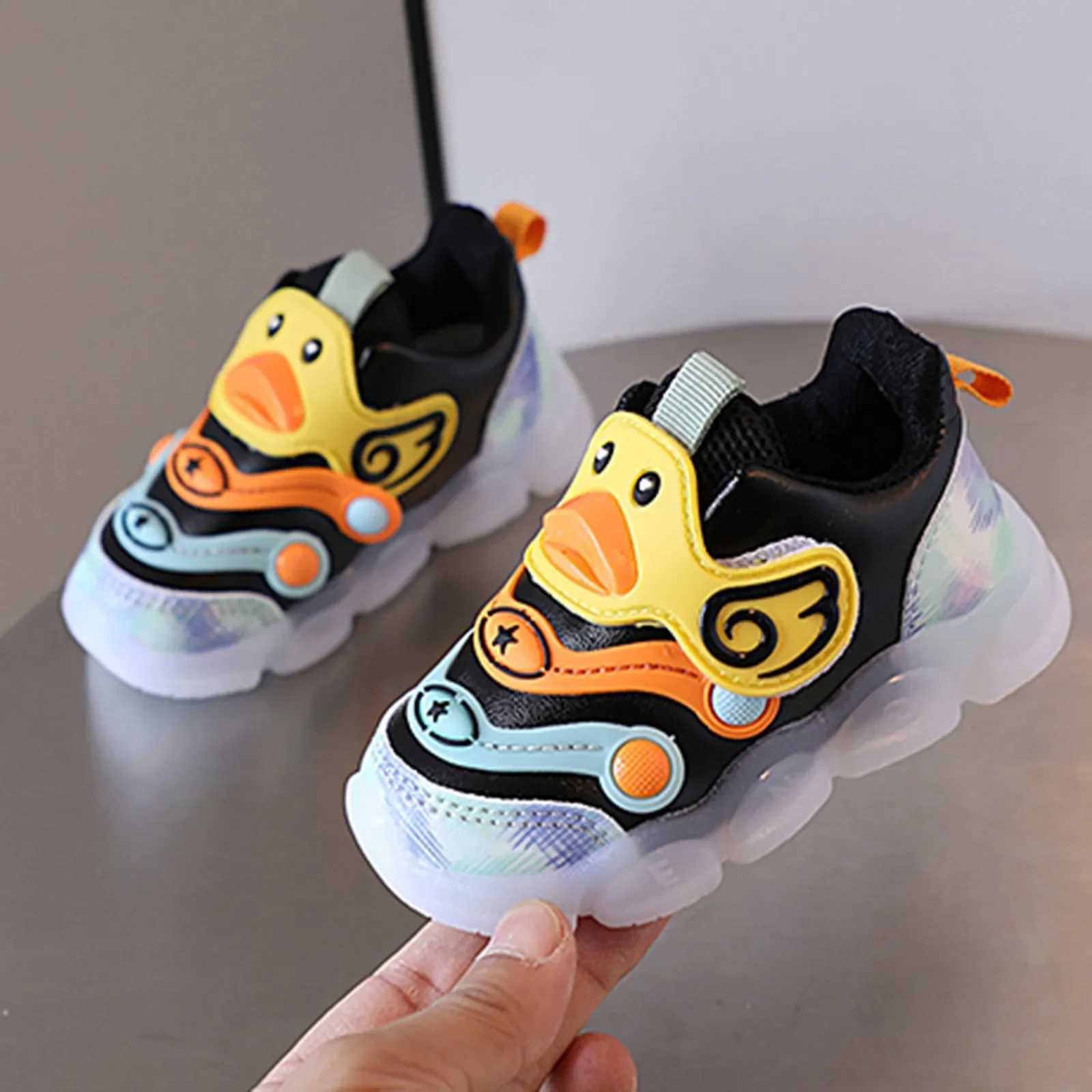 Baby LED shoes childrens luminous sports shoes breathable toddler shoes childrens boys and girls luminous shoes with LED lights W250318