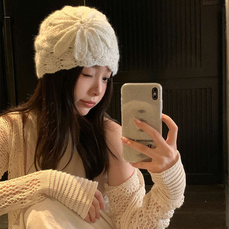 Small niche design handmade crochet yarn for women in spring and autumn, double-layer ear protection pile hat, rural air-cooled hat