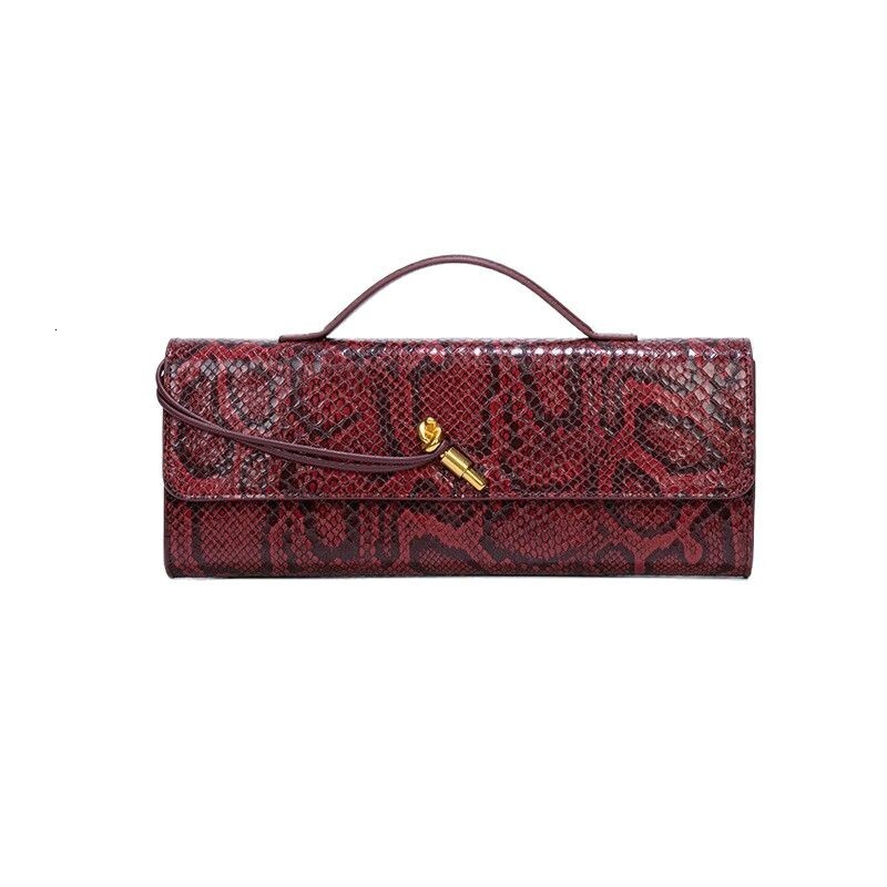 Hot Selling Snake Skin Pattern Handmade Woven Bag Fashionable Designer Women s Handbag High end Niche Dinner Party Baguette Single Shoulder Women Wall