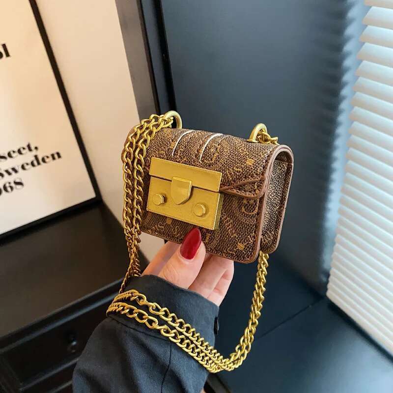 mini 2025 new handbag, and fashionable single shoulder crossbody bag, trendy internet celebrity ins chain small square ba handbag, bag,