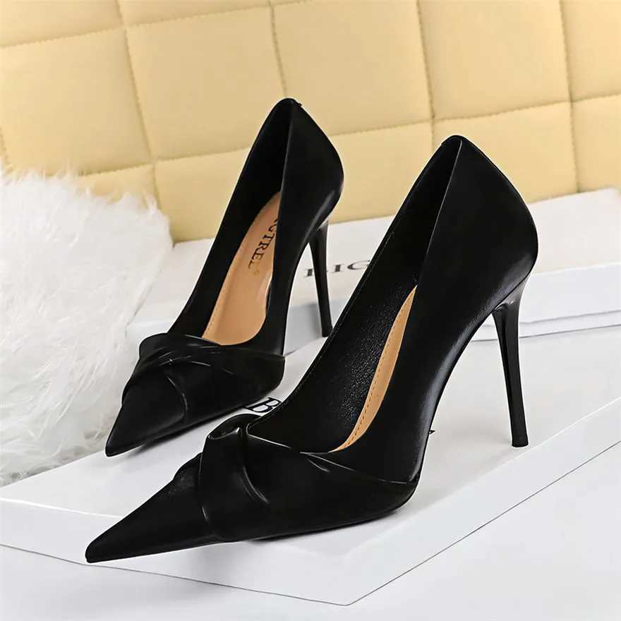 Autumn Korean Elegant Bow Pointy Toe Wen Pumps High H Stiletto High Heels Womens Work Clothes PU Leather Party Fem Heel 2025 Y250317