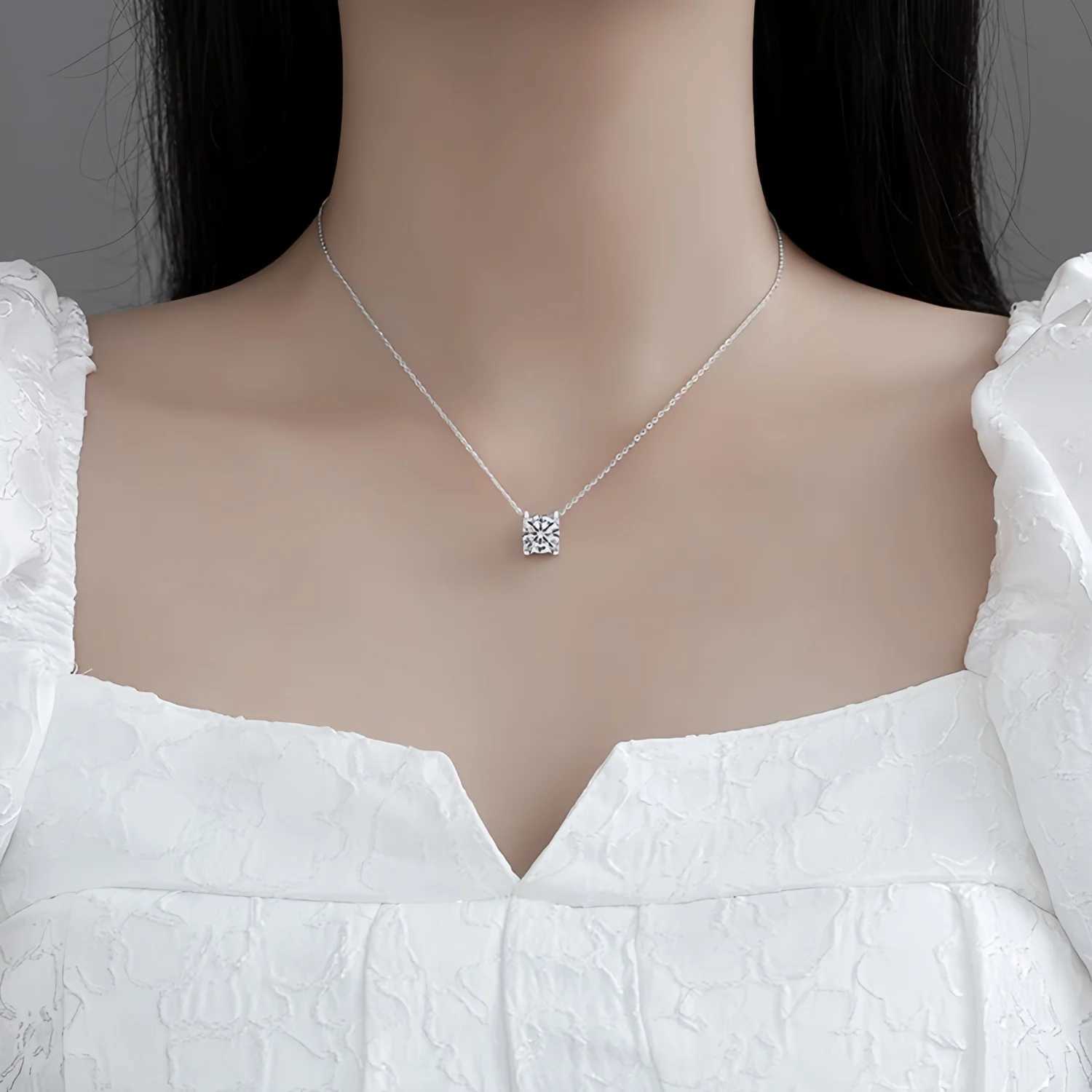 Moissanite womens pendant necklace 1-2CT 925 sterling silver D-color necklace certified W250318