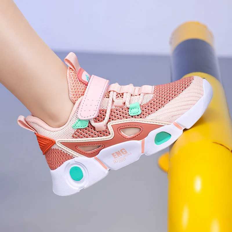 Fashionable summer childrens mesh hollow casual boys breathable lightweight and slip resistant tennis shoes for girls W250318 XJ260303