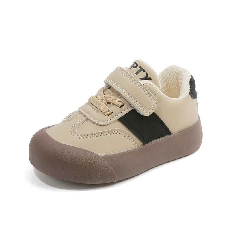 Baby walking shoes with anti slip soft sole boys and girls coaching shoes toe cover anti kick 2025 new fashion childrens sports shoesXJ250318