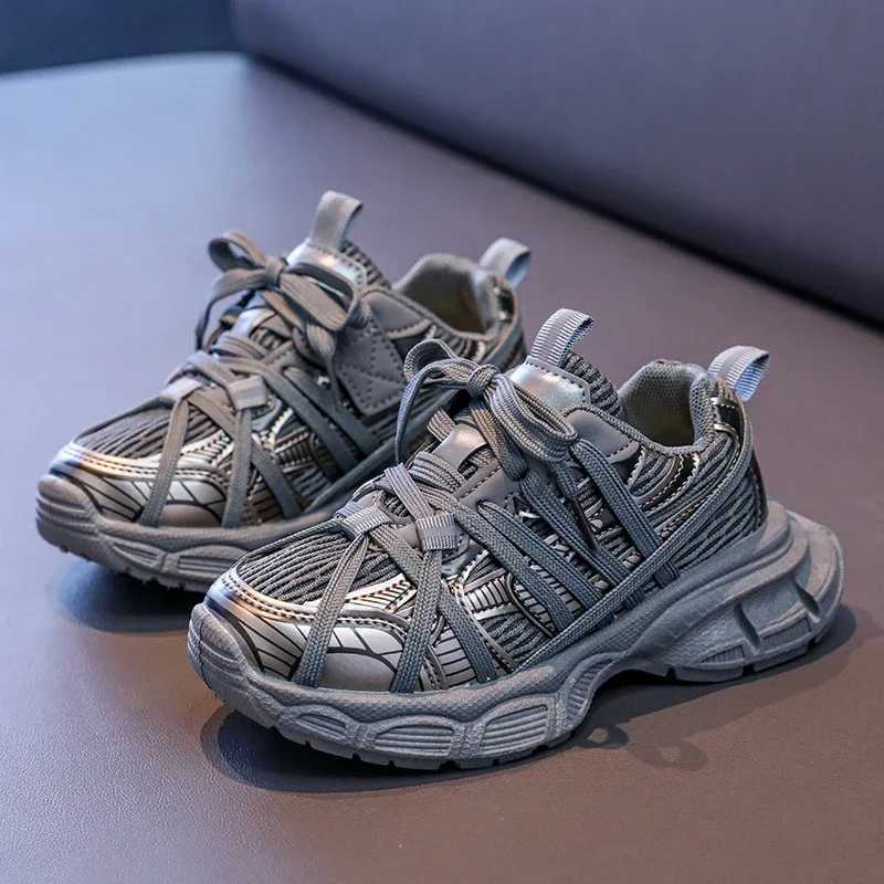 Childrens Chunky 2025 New Girls Basketball Shoes Sneakers Breathable Fashion Edition Childrens Tight Boys SneakersXJ250318