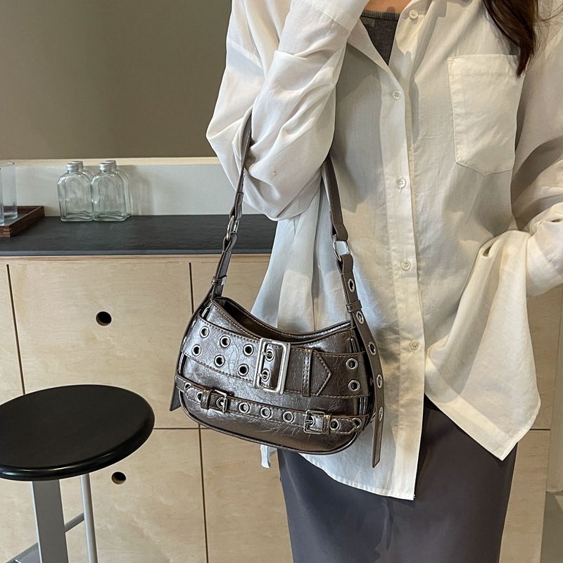 Personalized Fashion Designer Niche Women s Saddle Bag Trendy Handbag High quality Underarm Bag Leather Light Luxury Cross Shoulder Crescent Bag Hand 