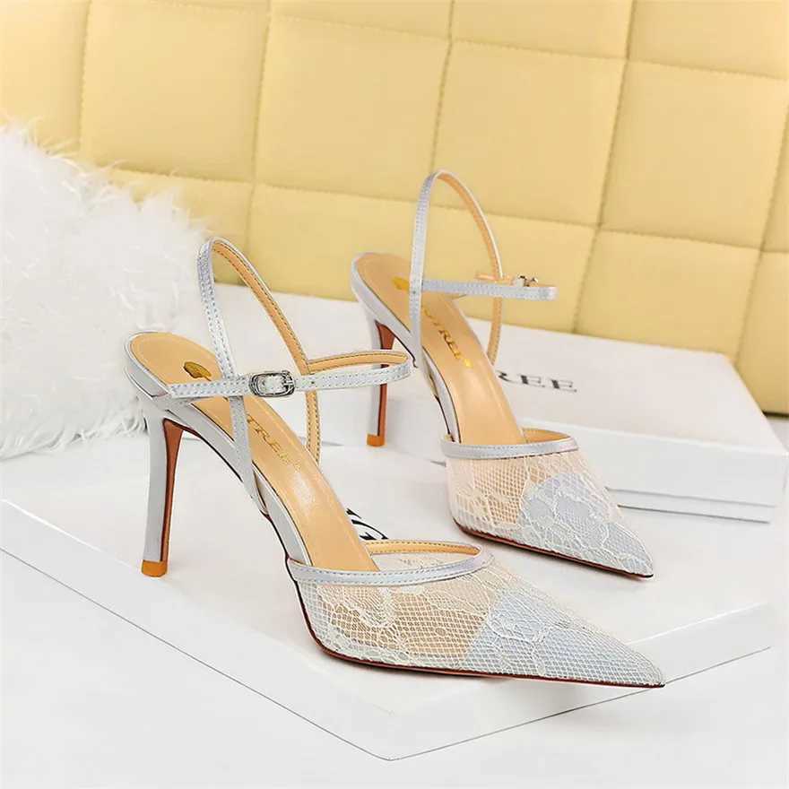 2025 Summer Wen Sexy Mesh Lace Slim Sandals Black White Hollow Ankle Buckle High H Party Shoes Dress Pointed Fem Pumps Y250317