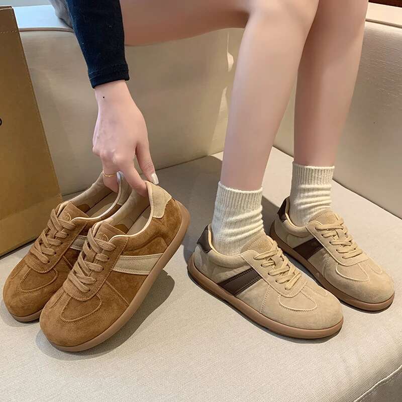 Autumn New Fashion Trend Women's College Style Wide Toe Soft Comfortable Flat Outdoor Casual Sports Shoes