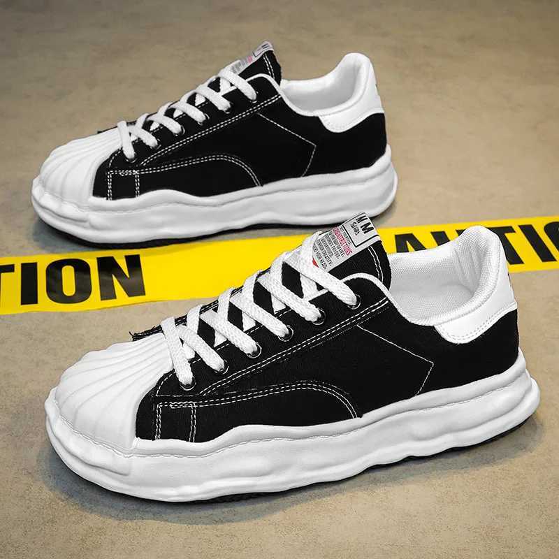 Mens Thick soled Canvas Sneakers and Warm Spring/Summer 2024 Low cut Casual Sneakers Y250318
