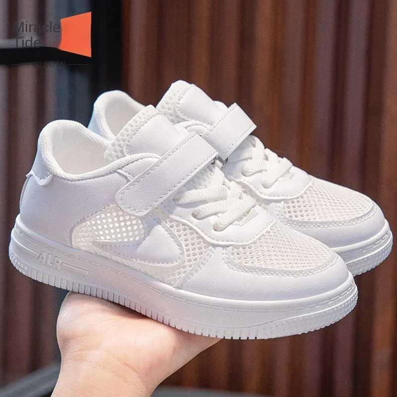 Boys and girls sports board shoes childrens soft sole non slip breathable and comfortable Veo running shoes childrens casual mesh shoes W250318