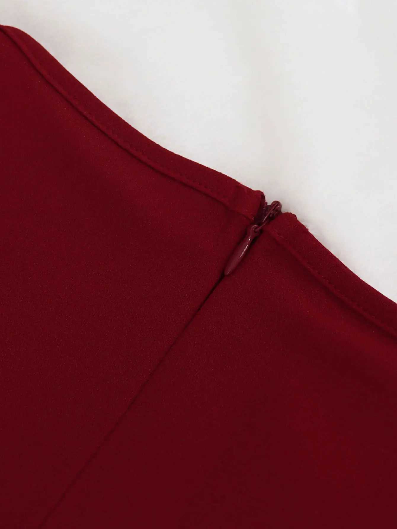 Fashionable V-neck jumpsuit for women high waisted slim fit sleeveless wide leg pants elegant and unique casual one-piece casual version for weight lo