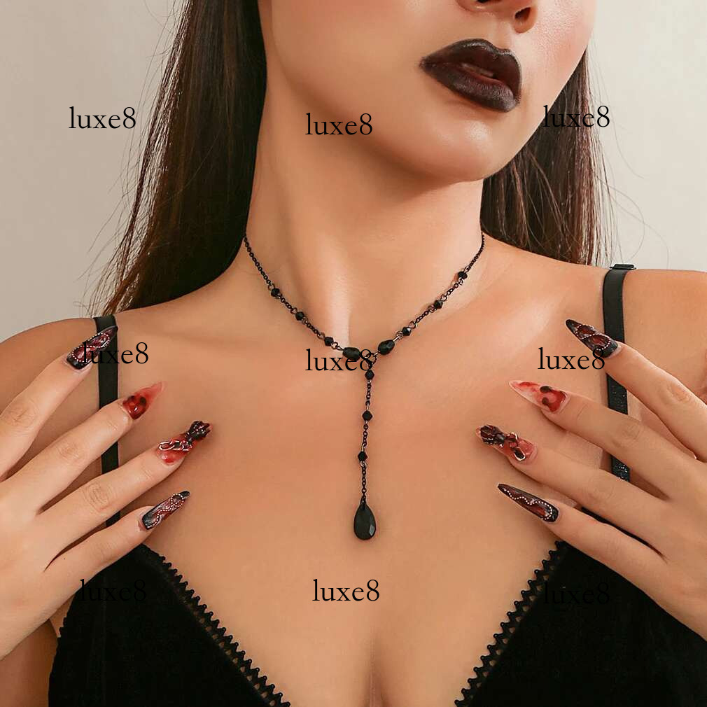 Goth Black Water Drop Crystal Chest Chain Necklace for Women Collares Vintage Sexy k Choker Y2K Halloween Jewelry Accessories