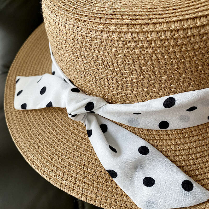Flat top women's summer small fresh beach travel vacation sun protection and sunshade hat, polka dot flat edge grass hat