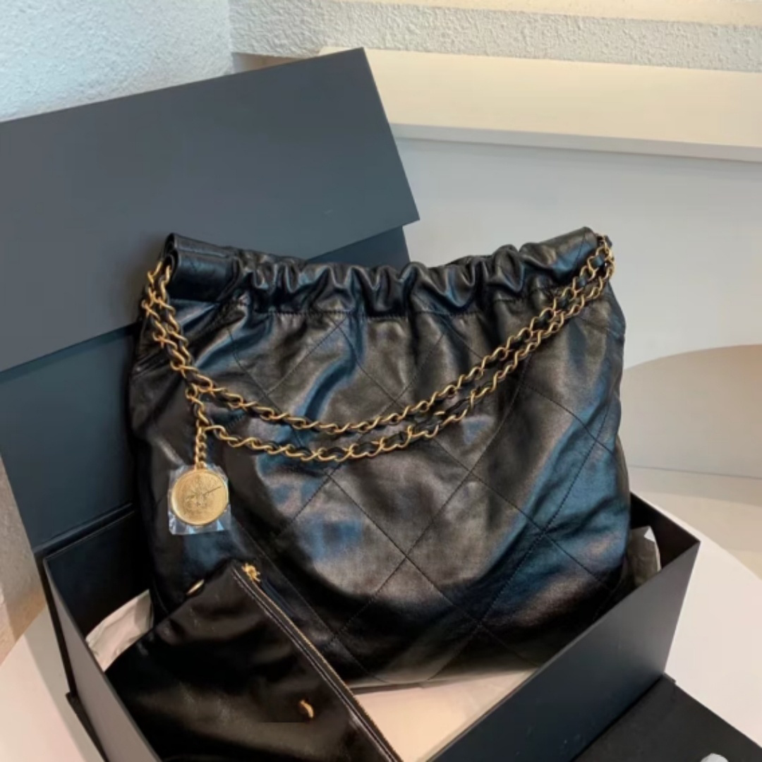 19A Classic Tote Designer 22 Bag Shoulder Bag Magnetic Buckle Close switch drawstring chain with detachable purse pouch in Italian Lambskin 18K gold plated hardware