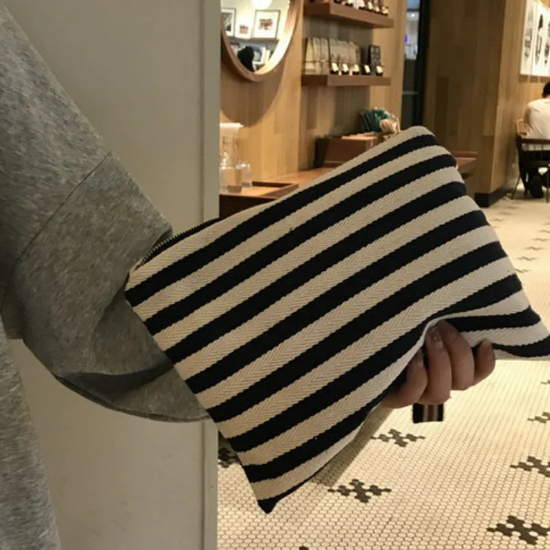 Cosmetic Bag Women Striped Makeup Case Organizer Korean Tassel Cosmetic Pouch Necesserie Travel Toiletry Bag Canvas Beauty Case 250327