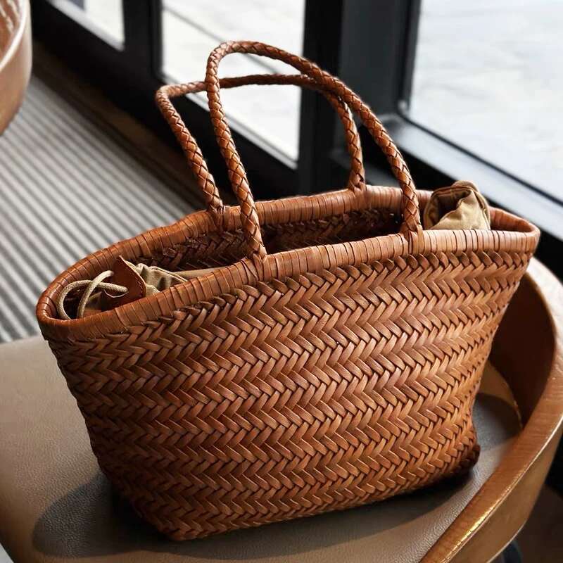 Vintage Tote Bags For Women Handbags And Purses Designer 2023 New In PU To Hand Cross Weave Decoration With Inner Pocket