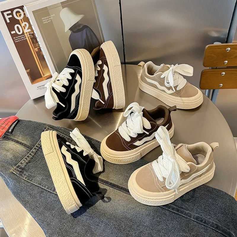 Childrens sports shoes fashionable round toes comfortable and fashionable anti slip sports shoes childrens soft soled casual edition shoesXJ250318