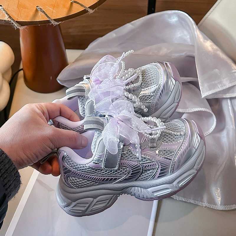Childrens sports shoes 3-18 years old beige breathable girls running shoes Spring and Autumn beige fashion 100 childrens single shoes W250318
