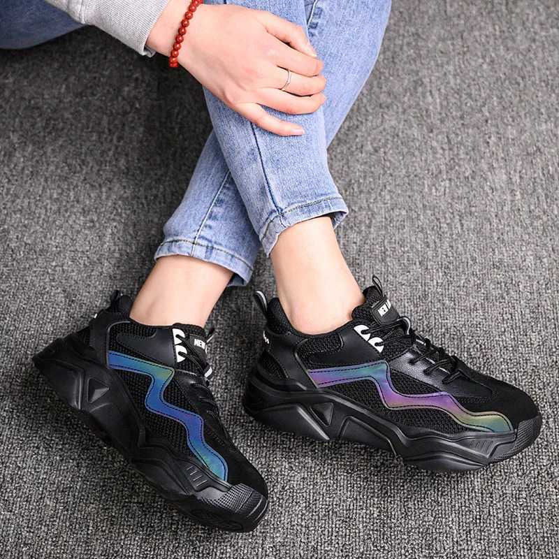 Forged steel toe safety shoes lightweight and breathable anti punching mens work boots protective sports shoes Y250318