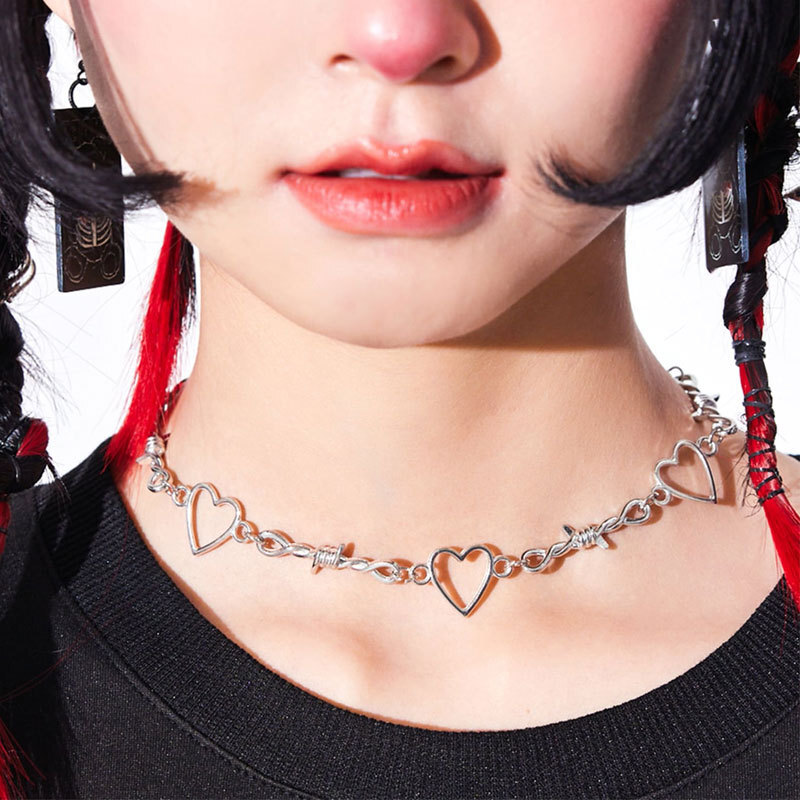 Thorns Love Patchwork Necklace Female Niche Design Sense Instagram Hip Hop Cool Style Jewelry
