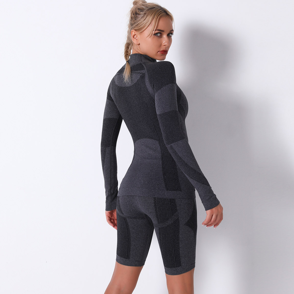 New tracksuit seamless knitted sexy striped breathable long sleeved shorts set, yoga suit, sports and fitness pants leggings