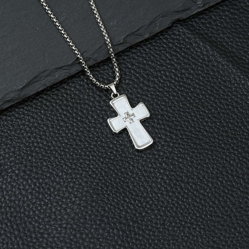 Sweet and Cool Dopamine Double Cross Pendant Blade Necklace Women's Autumn Titanium Steel Niche Design Versatile Clavicle Chain