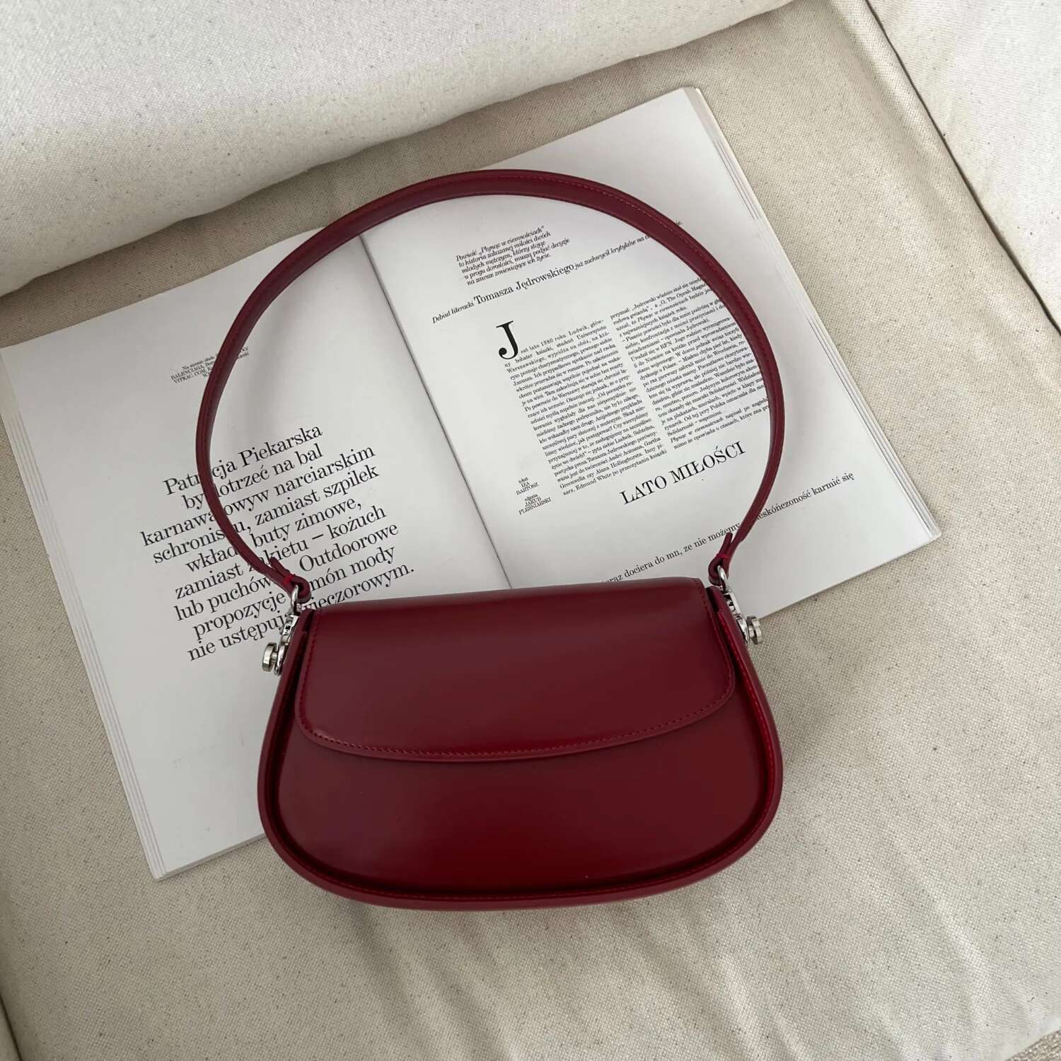 Vintage Stylish Bury Noble Ladies Saddle Small Glossy Split Cow Leather Women Crossbody Shoulder Bag High-End Daybag