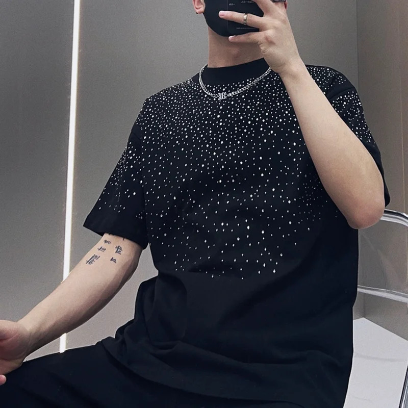 Summer Short Sleeved T-shirt Mens T-shirt Loose Round Neck Fashionable Trendy Diamond Half Sleeved Clothes 250317