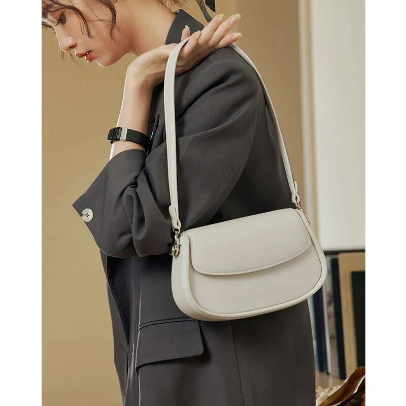 Vintage Stylish Bury Noble Ladies Saddle Small Glossy Split Cow Leather Women Crossbody Shoulder Bag High-End Daybag
