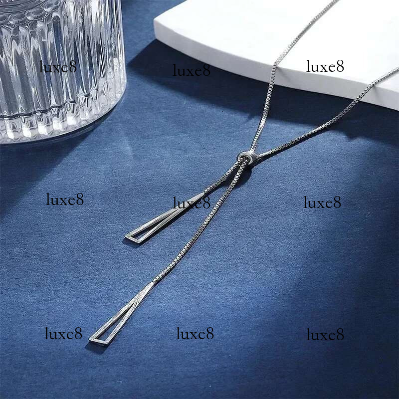Metal Style Sier Color Triangle Pendant Necklace Fashionable Simple Charm Y Lariat Necklaces for Women Boho Minimalist Jewelry