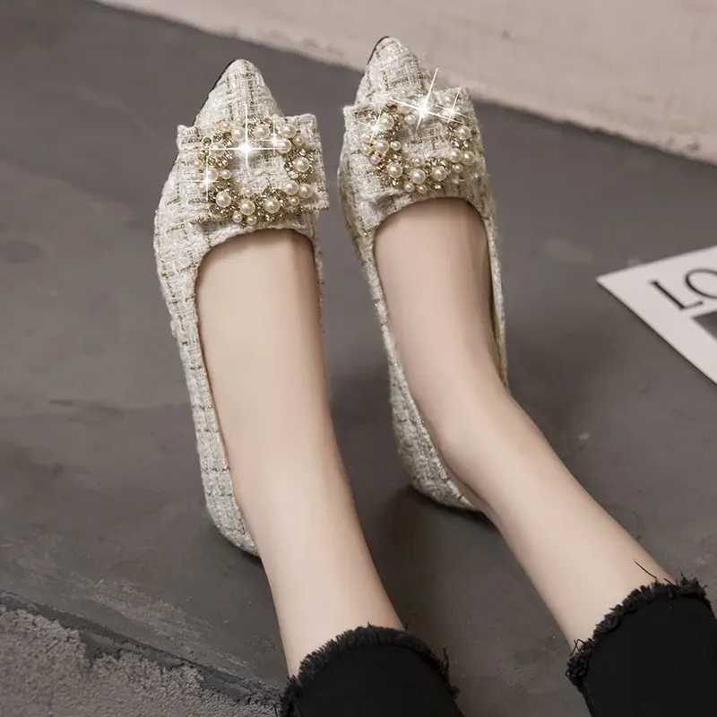 Mixed shallow mouth shoes autumn warm casual Fem sports shoes pearl decoration apartment Modis low H-angle Y250317