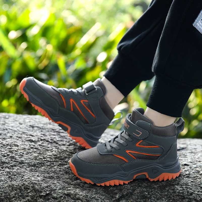Children Casual Luminous Shoes For Boys Breathable Sneaker Winter Warm Plush Kids Hook Loop Non-slip Hiking Sports Shoes W250318