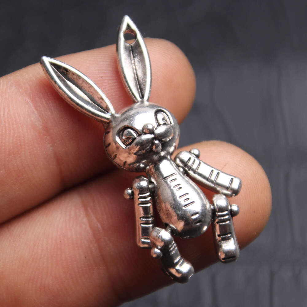 Korean Dongdaemun ins rabbit necklace collarbone chain women's antique sier bunny pendant alloy accessories