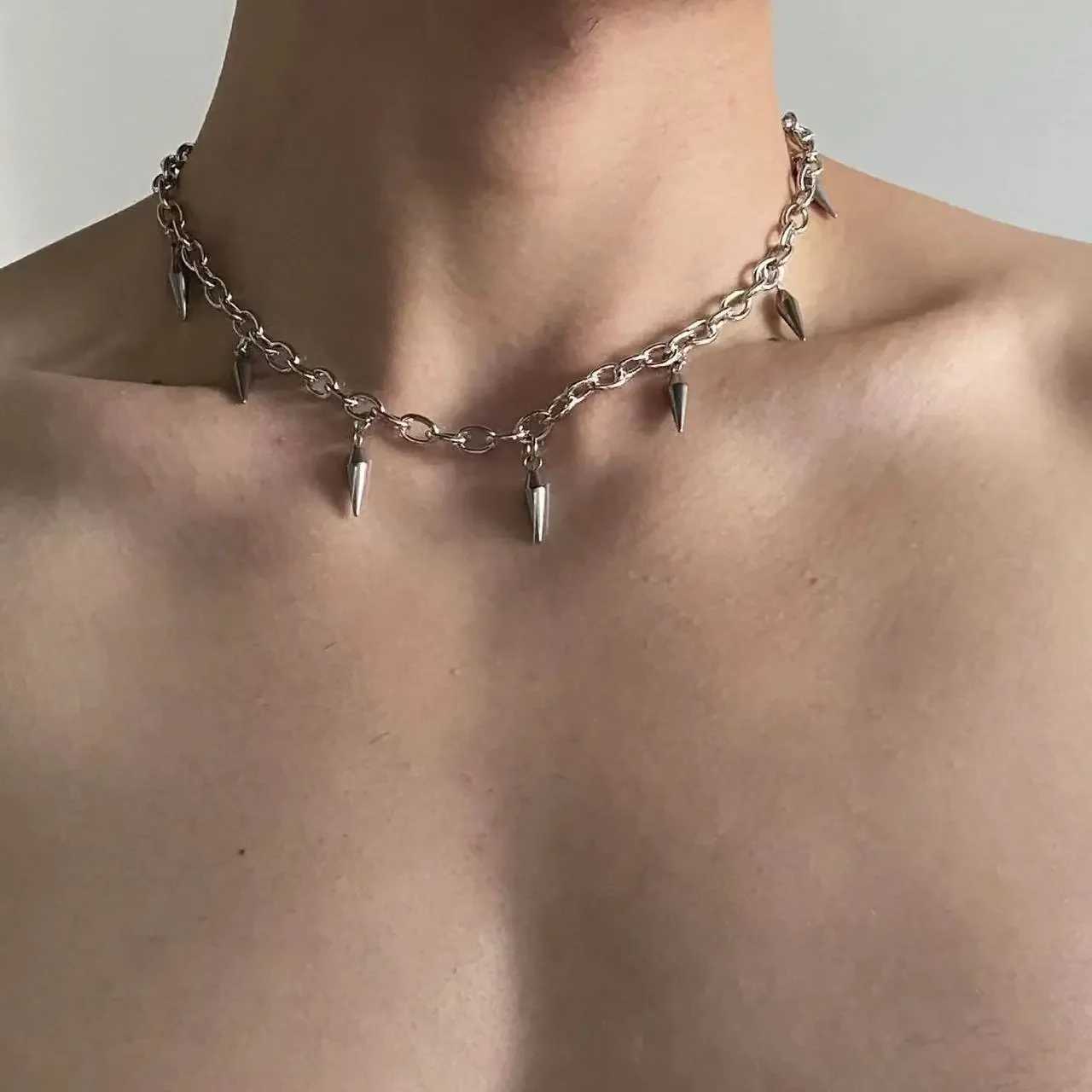 Punk Hip Hop Metal Rivet Corner Necklace for Men Gothic Silver Cross Kravik Necklace Y2K Jewelry W250318