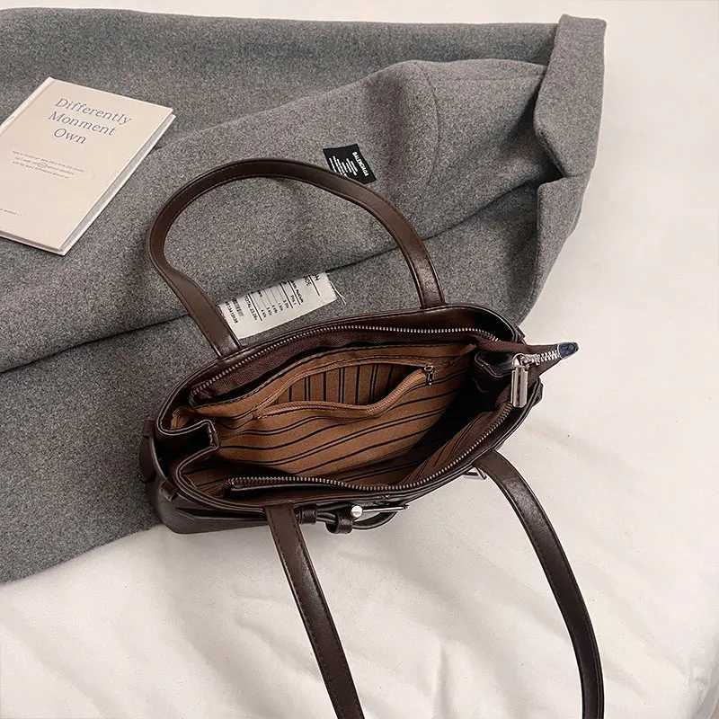 INS Underarm Motorcycle Bag Wens Belt Buckle Niche Luxury Single Shoder Handbag Y250318