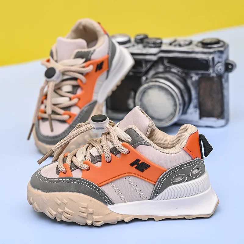 Childrens sports shoes for winter and autumn baby cotton shoes for girls fashionable color matching bulky sports shoes for boys warm and soft running 