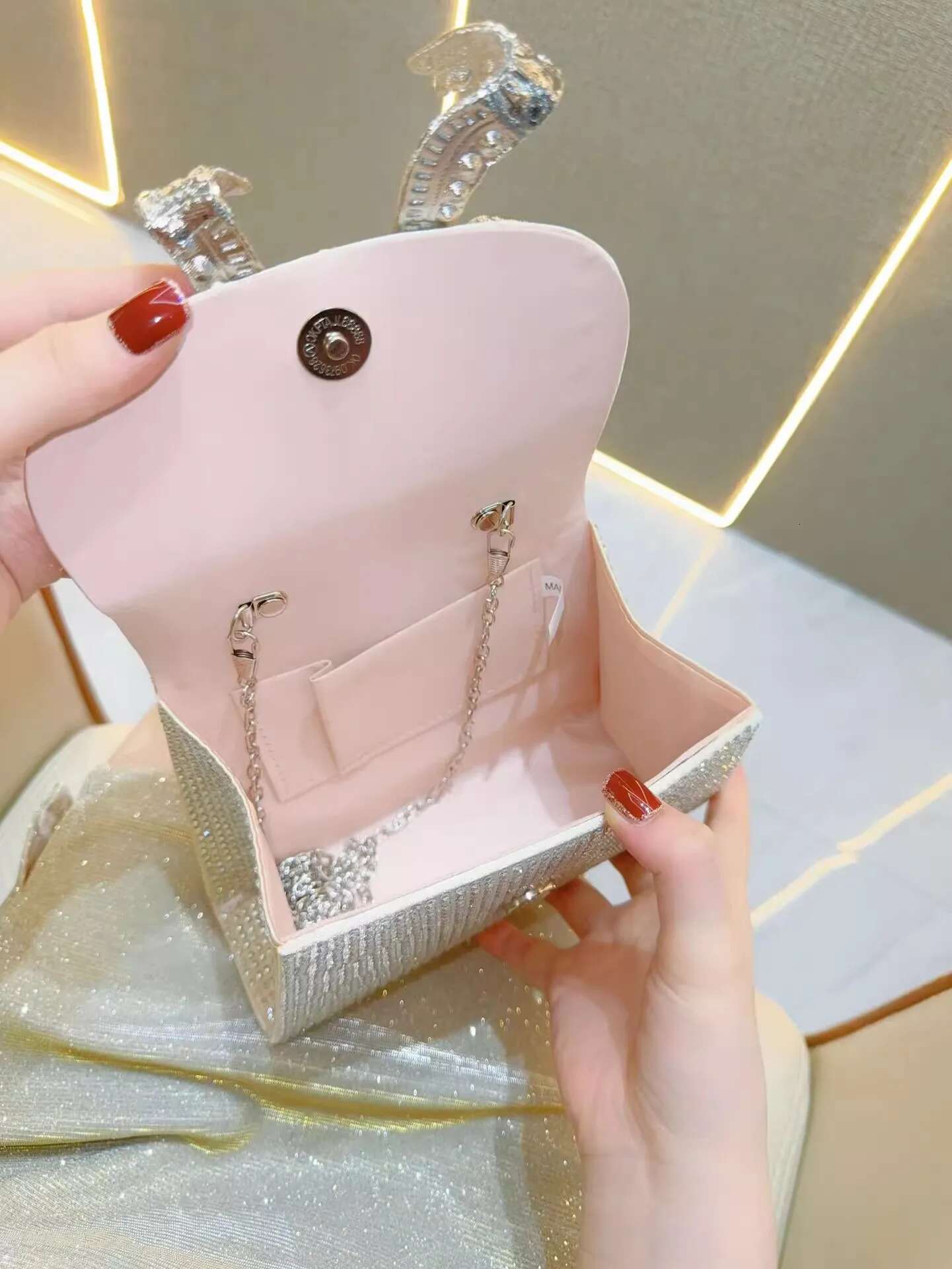 Glitter Shiny Rhies Dia Metal Bow Knot Women's Handbag Shoulder Messenger Wedding Party Clutch Purse Evening Bag
