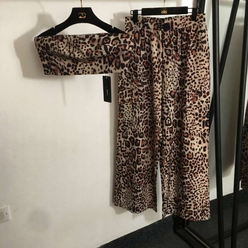 Fashion Suit 2025 Summer New Product Women's Clothing Animal Print Strapless Wide Leg Pants Set
