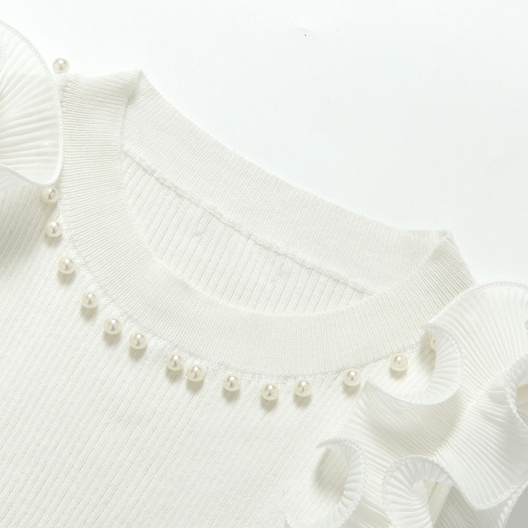 Elegant Ladies' Off-Shoulder Sweater Soft Knit Fashion Statement Piece