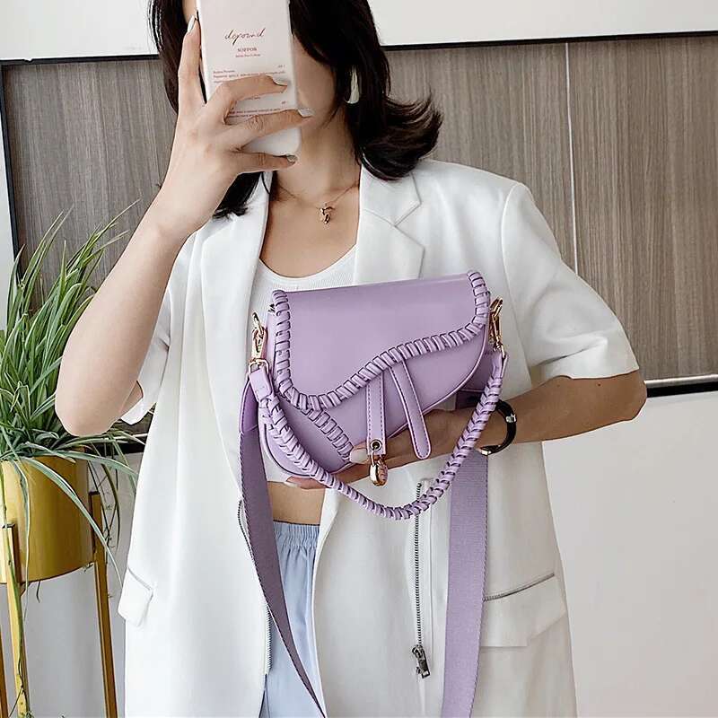 Fashion Saddle Women One Shoulder Handle Trend Casual Hasp Zipper PU Material Polyester Inside Lock Ornament Bag
