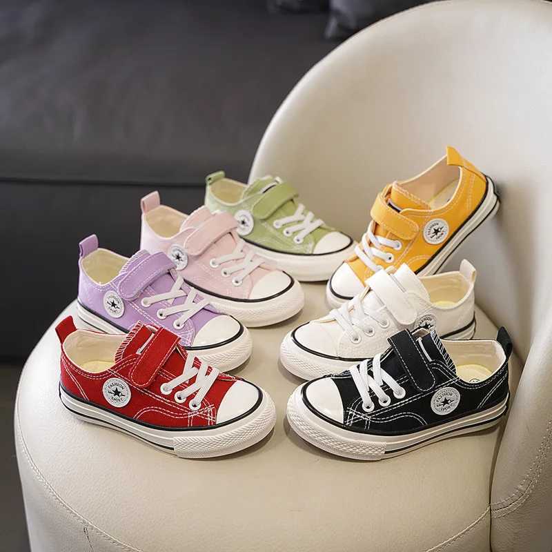 Boys and girls fashionable board shoes childrens student hook and loop sliding casual canvas shoes childrens soft soled non slip comfortable shoes W250318